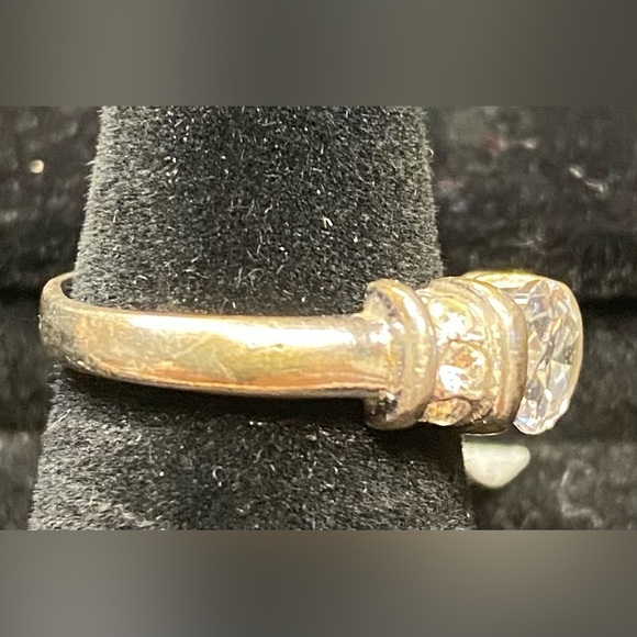 SILVER .925 VINTAGE FANCY WITH CLEAR STONES WOMEN RING SIZE 5.5 - Picture 3 of 3